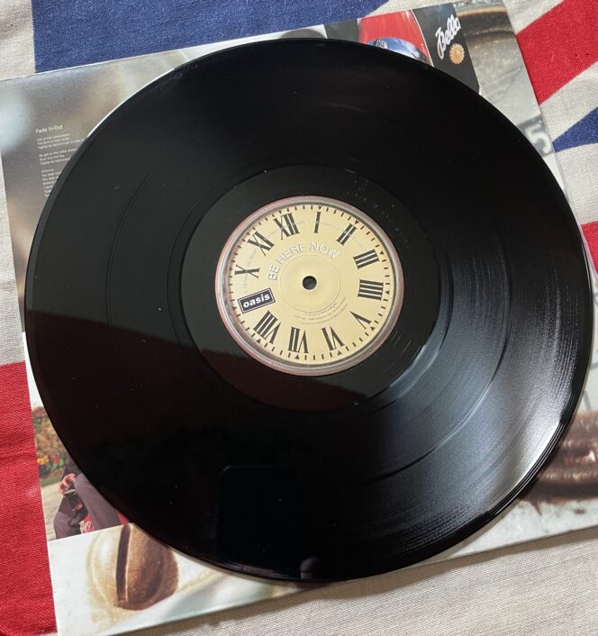 Oasis - Be Here Now - Image 6