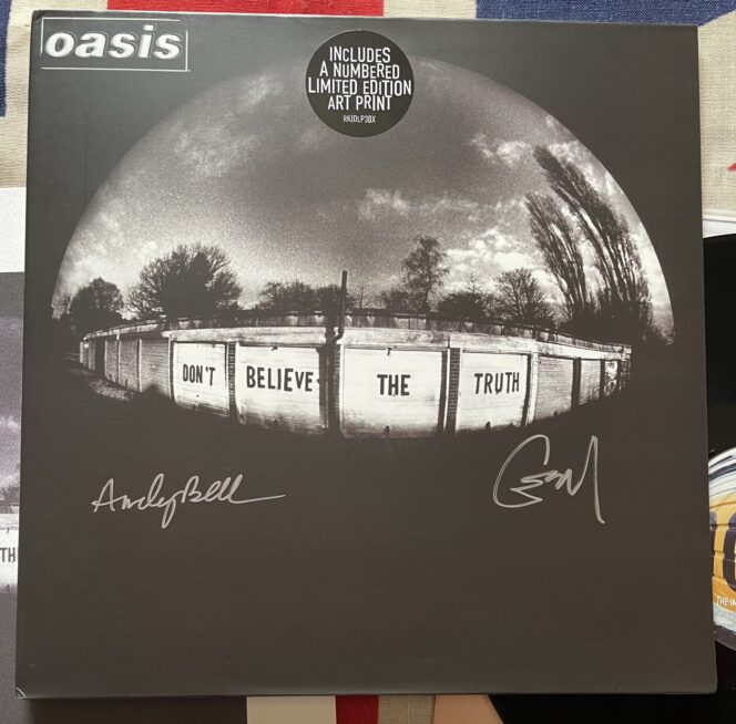 Oasis - Don't Believe The Truth