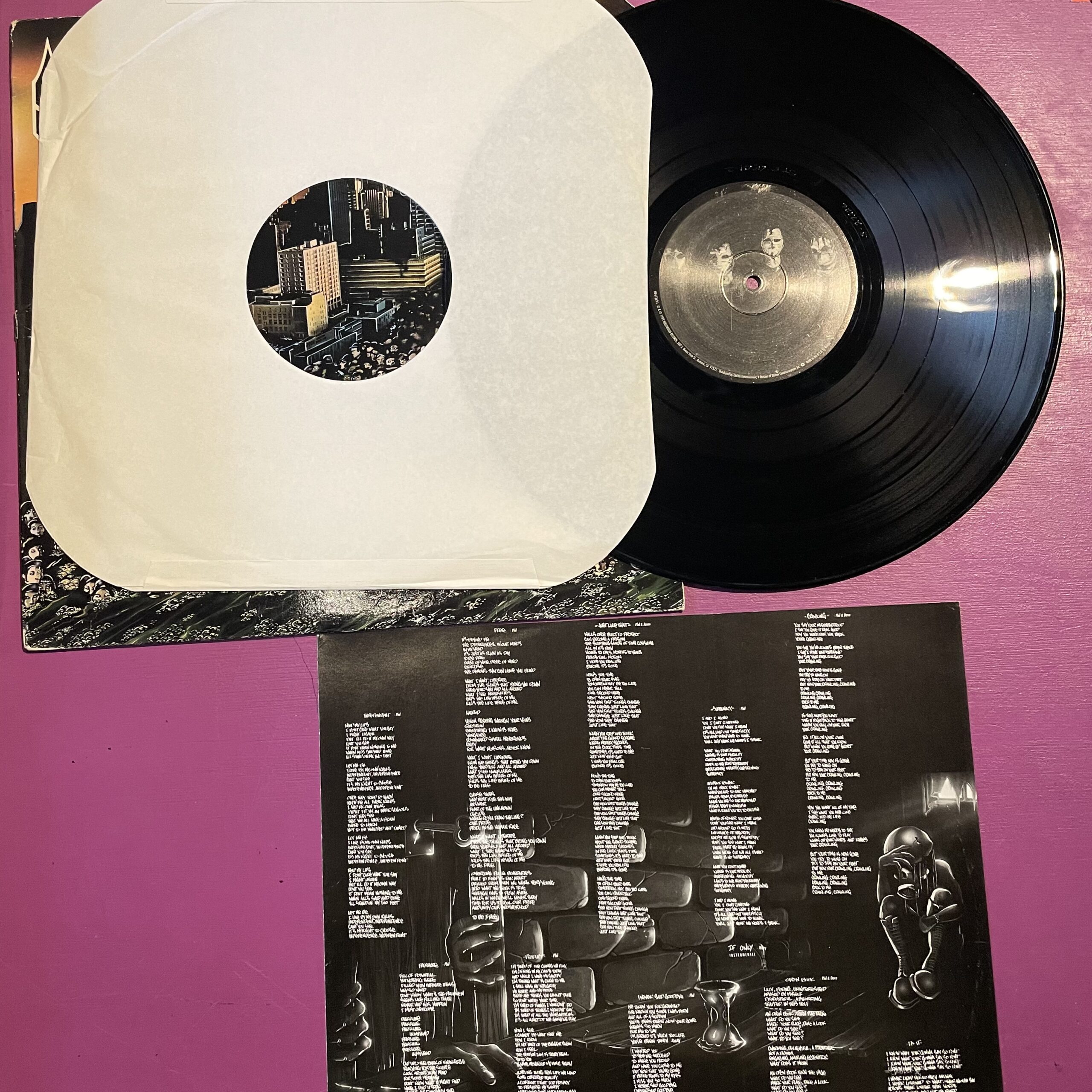 Sacred Reich - Independant - Image 4