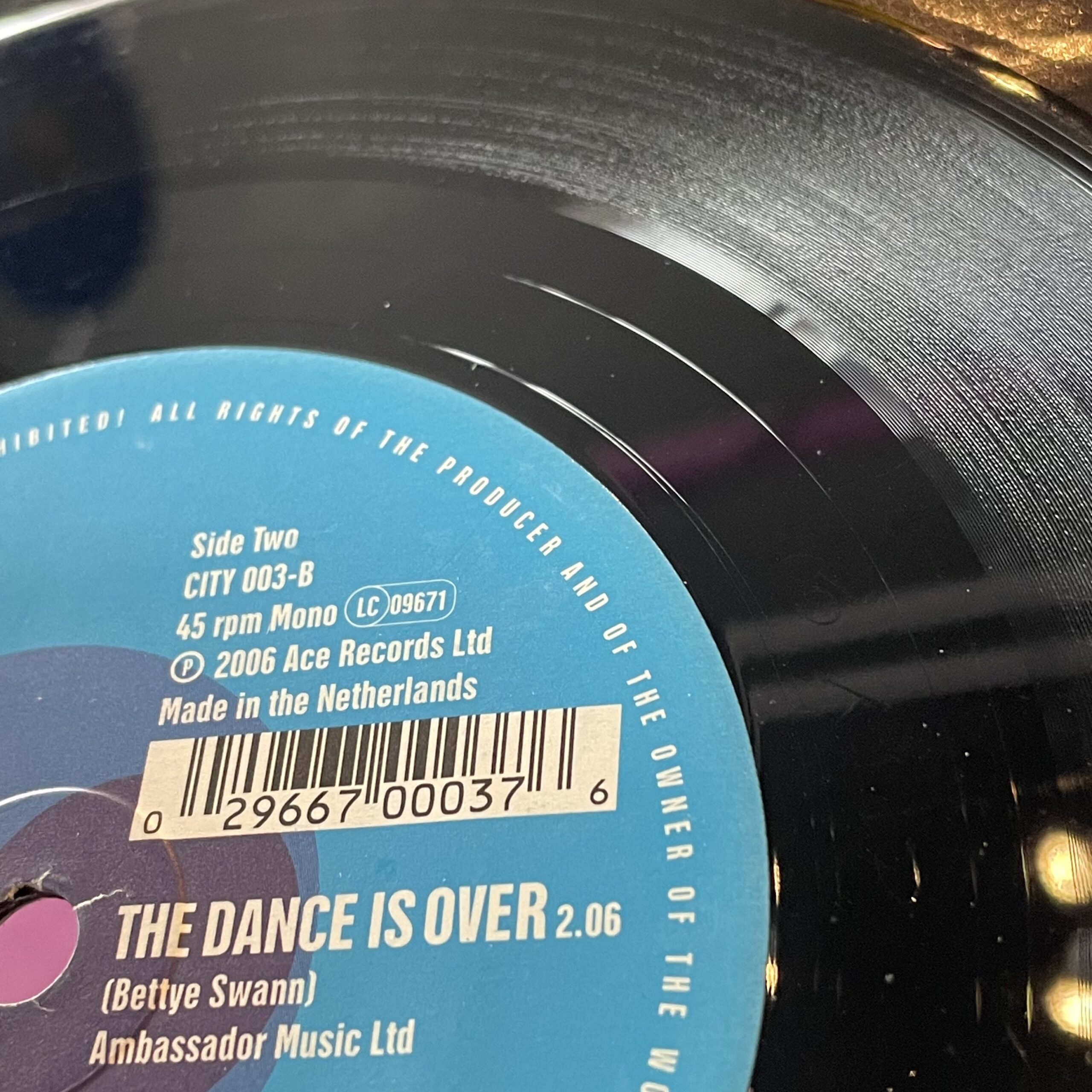 The Other Brothers - Nobody But Me / Bettye Swann - The Dance Is Over - Image 3